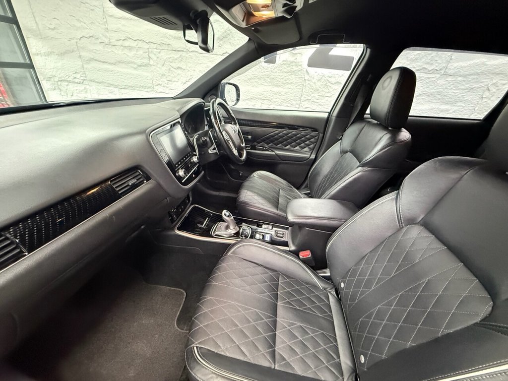 Used Mitsubishi Outlander 2020 for sale - 76333459: Photo 3