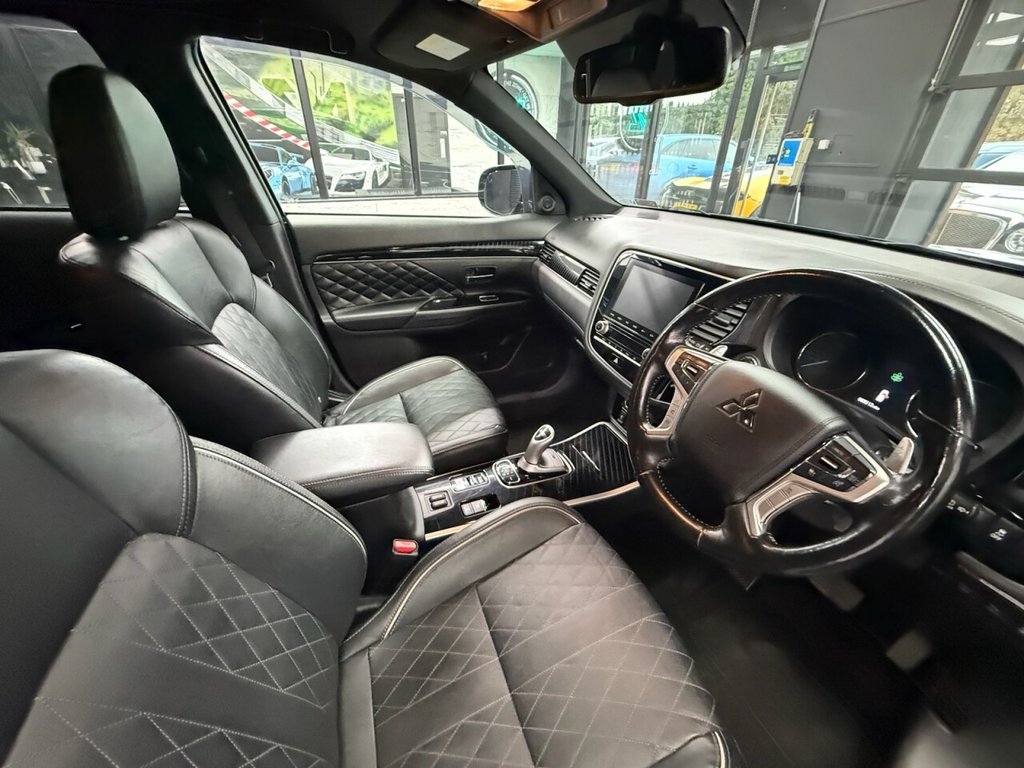 Used Mitsubishi Outlander 2020 for sale - 76333459: Photo 9