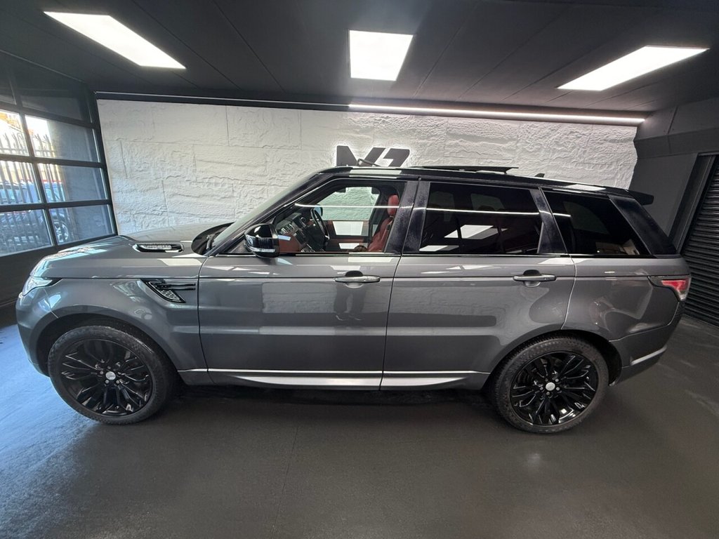 Used Land Rover Range Rover Sport 2015 for sale - 77188658: Photo 4