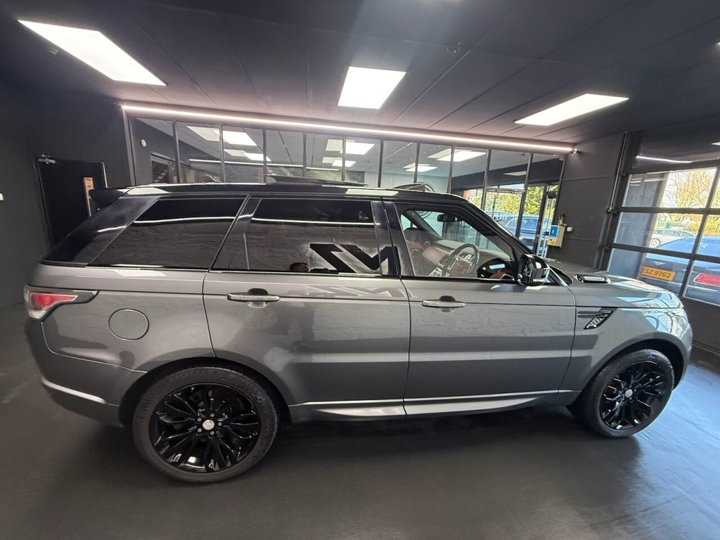 Used Land Rover Range Rover Sport 2015 for sale - 77188658: Photo 8