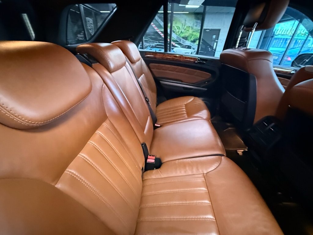 Used Mercedes-Benz M Class 2010 for sale - 76632261: Photo 19