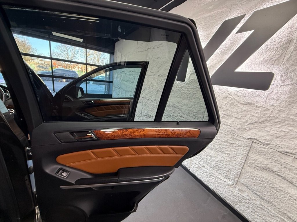 Used Mercedes-Benz M Class 2010 for sale - 76632261: Photo 26