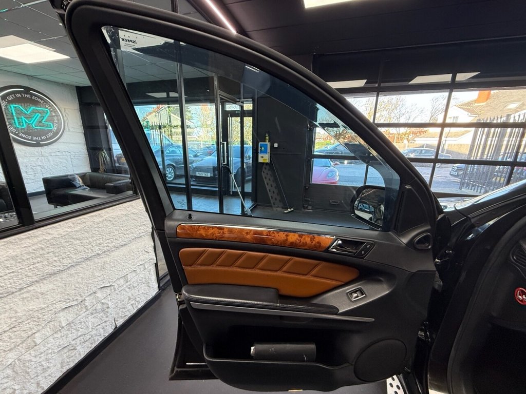 Used Mercedes-Benz M Class 2010 for sale - 76632261: Photo 30