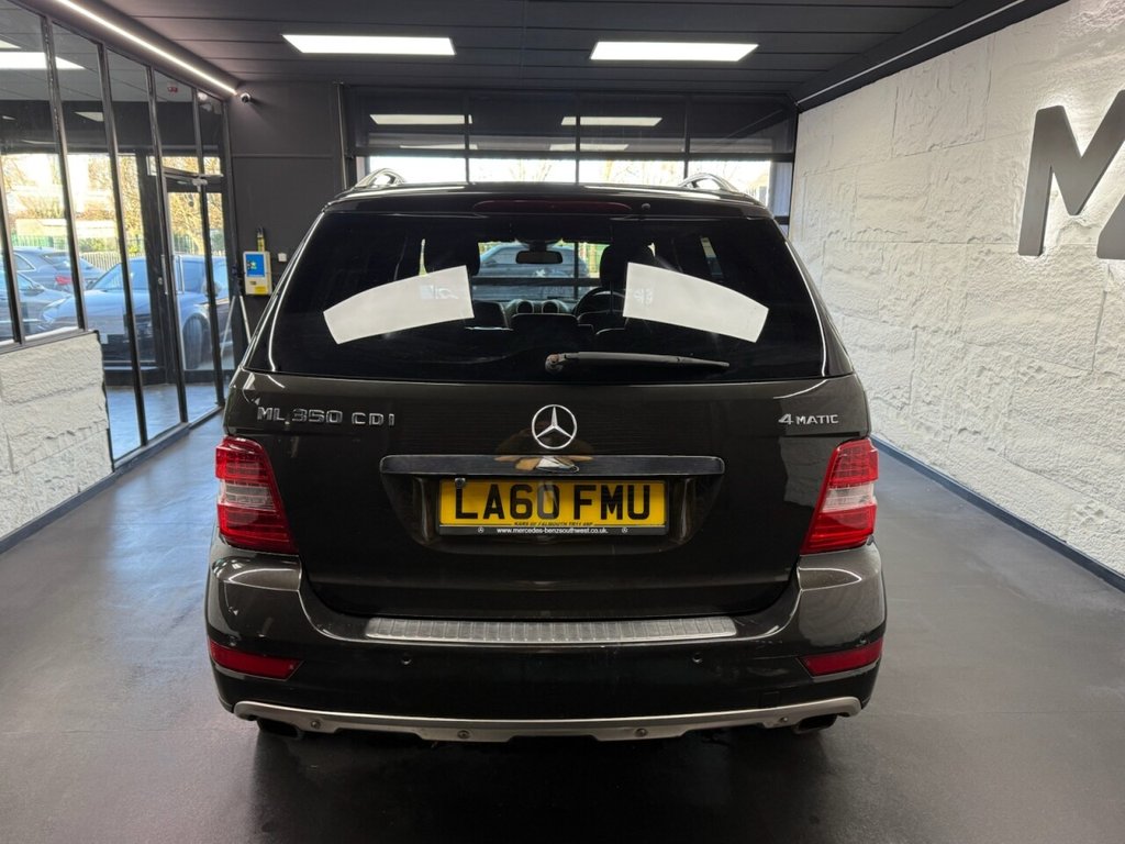 Used Mercedes-Benz M Class 2010 for sale - 76632261: Photo 5