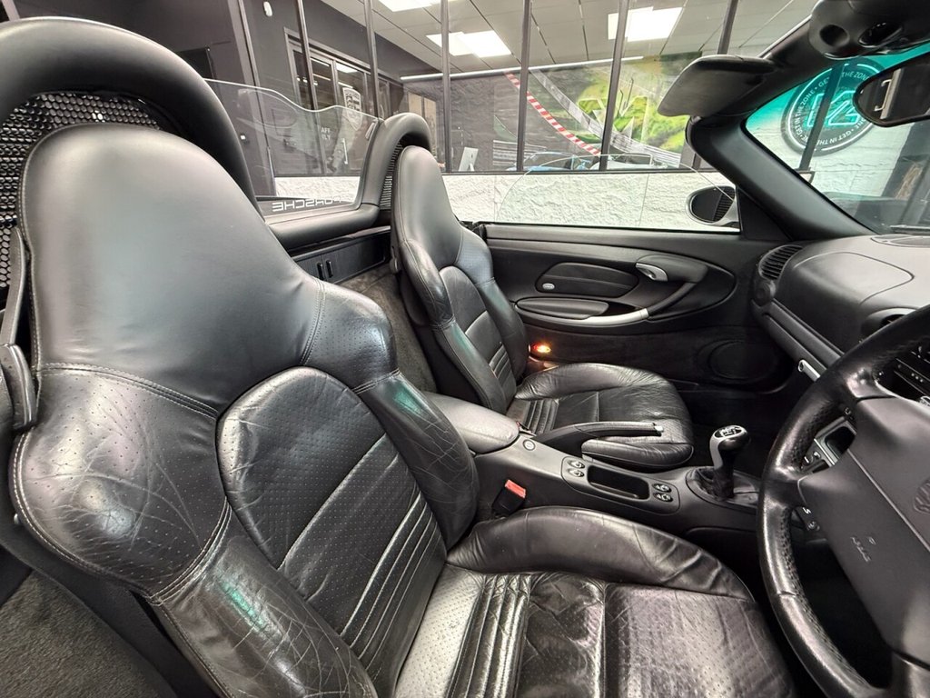 Used Porsche Boxster 2003 for sale - 77356062: Photo 3