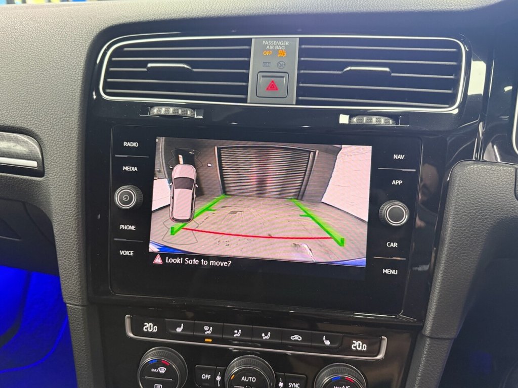 Used Volkswagen Golf 2019 for sale - 76783937: Photo 25