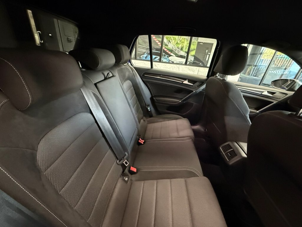 Used Volkswagen Golf 2019 for sale - 76783937: Photo 32