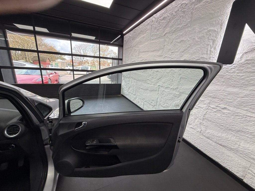 Used Vauxhall Corsa 2014 for sale - 76356622: Photo 18