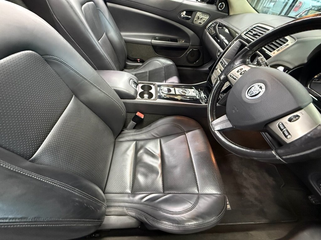 Used Jaguar XK 2011 for sale - 77276290: Photo 20