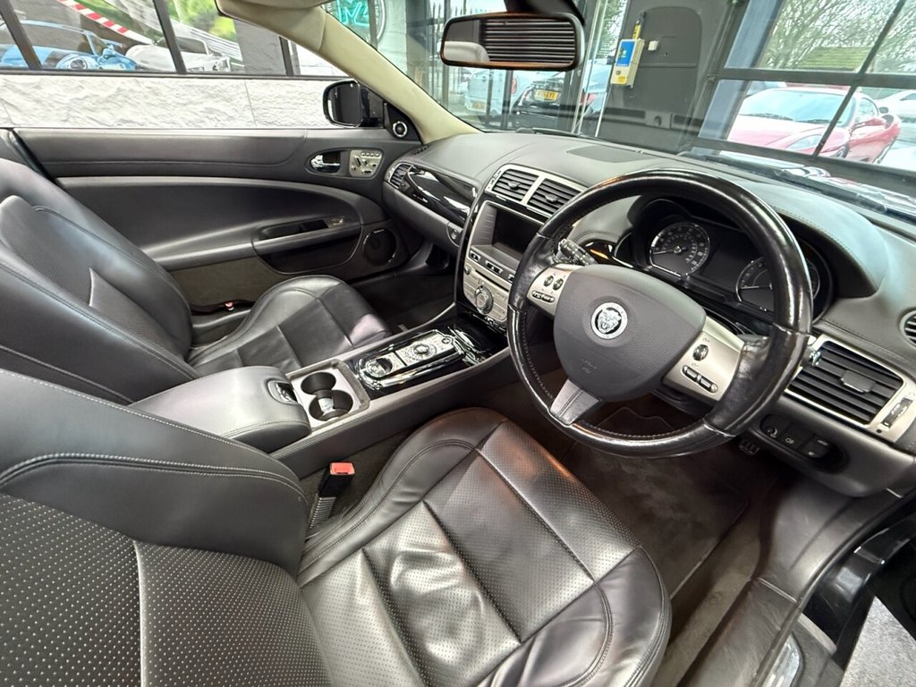 Used Jaguar XK 2011 for sale - 77276290: Photo 5