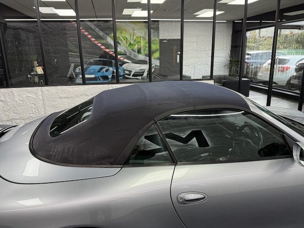 Used Porsche 911 2004 for sale - 76235337: Photo 10