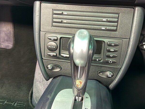 Used Porsche 911 2004 for sale - 76235337: Photo 17