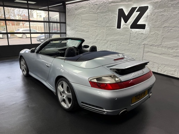 Used Porsche 911 2004 for sale - 76235337: Photo 23