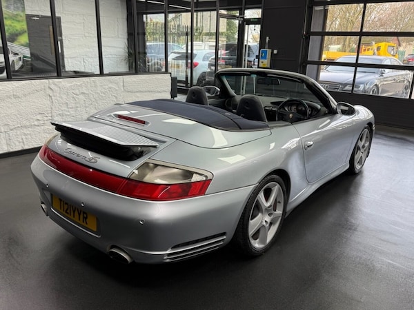 Used Porsche 911 2004 for sale - 76235337: Photo 24