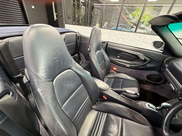 Used Porsche 911 2004 for sale - 76235337: Photo 30