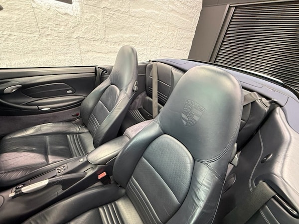 Used Porsche 911 2004 for sale - 76235337: Photo 5
