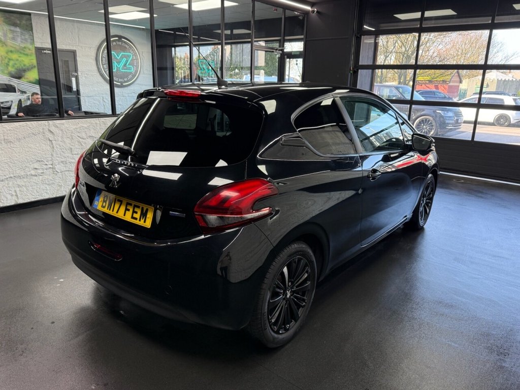 Used Peugeot 208 2017 for sale - 77919909: Photo 12