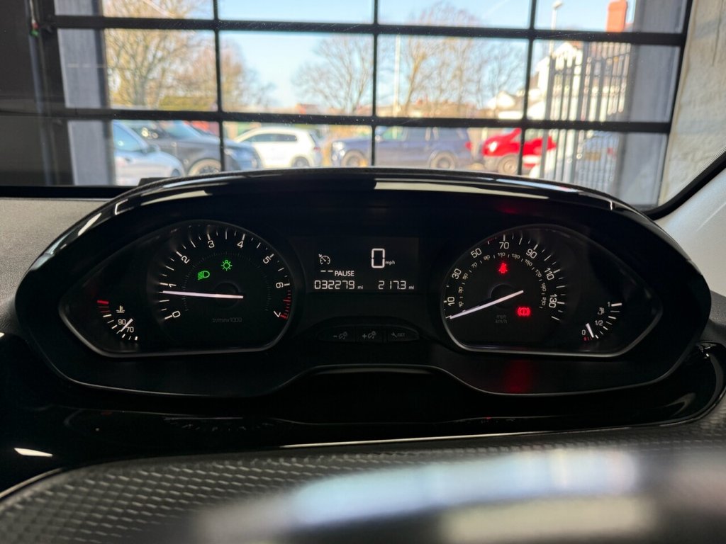 Used Peugeot 208 2017 for sale - 77919909: Photo 19