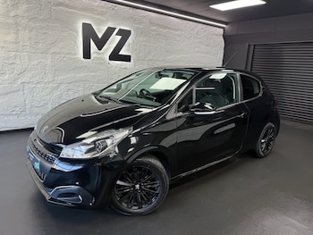 Used Peugeot 208 2017 for sale - 77919909: Photo