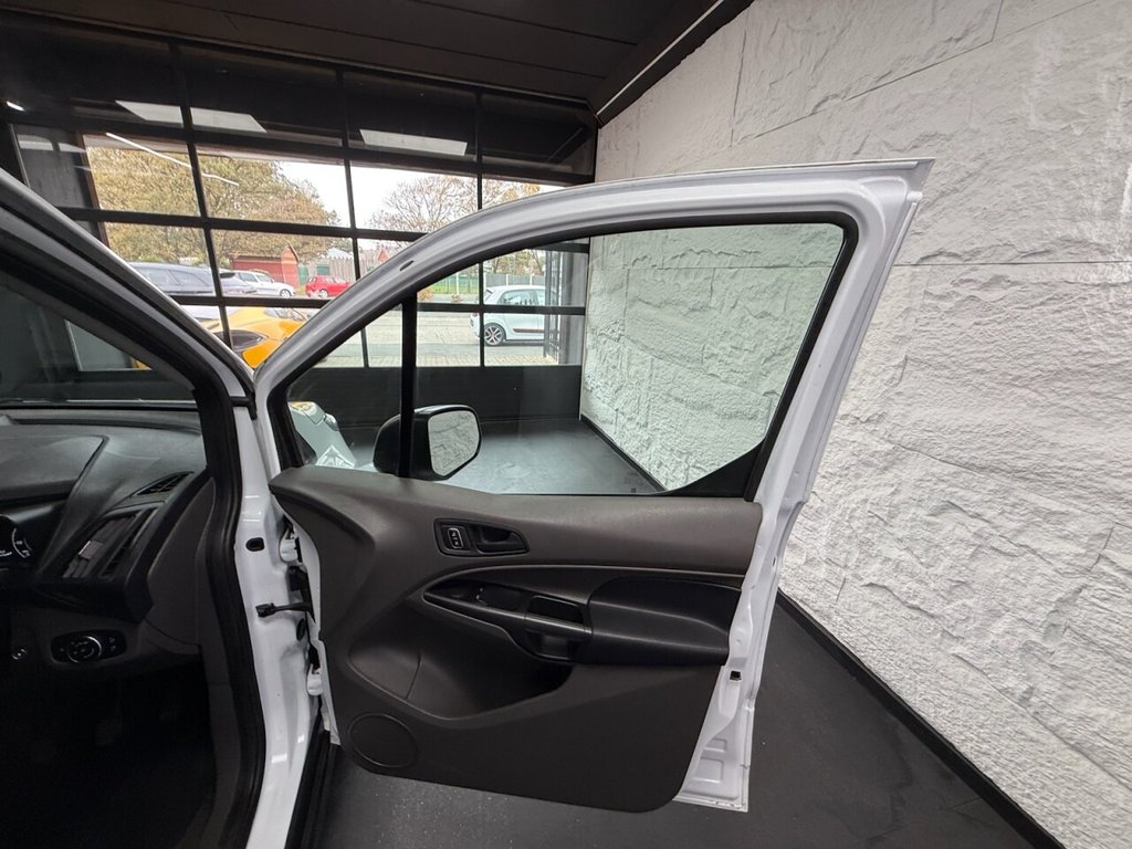 Used Ford Transit Connect 2019 for sale - 76256630: Photo 20