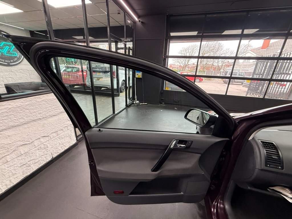 Used Volkswagen Polo 2003 for sale - 77991463: Photo 28