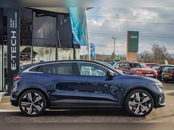 Used Renault Megane E Tech 2023 for sale - 76984566: Photo