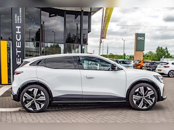 Used Renault Megane E Tech 2025 for sale - 78139731: Photo