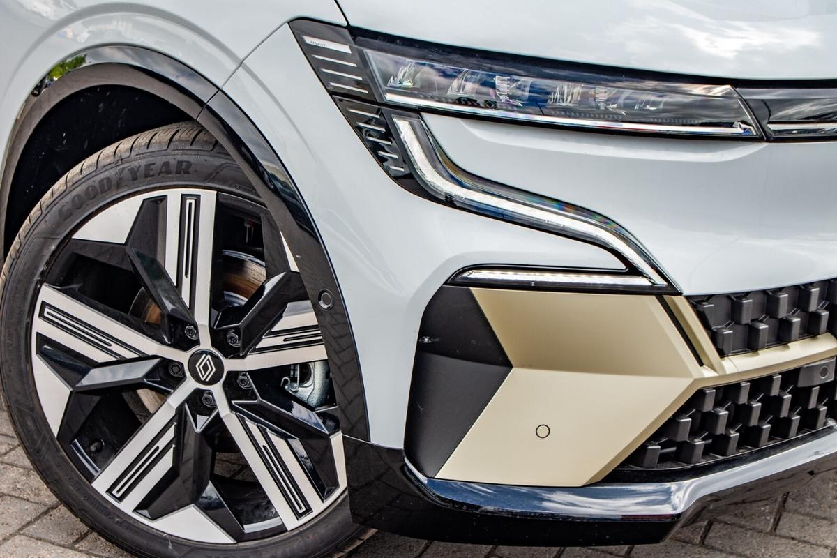 Used Renault Megane E Tech 2025 for sale - 78139731: Photo 6