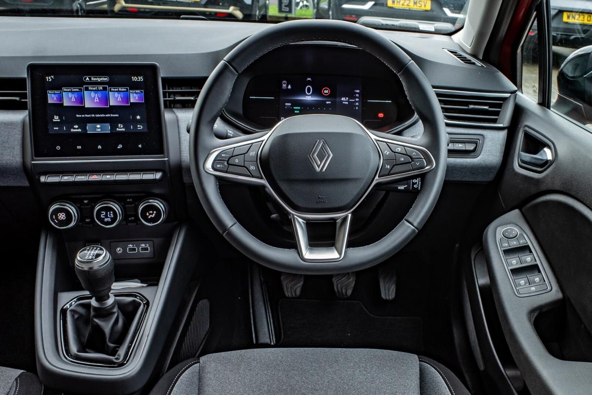 Used Renault Clio 2025 for sale - 76679447: Photo 13