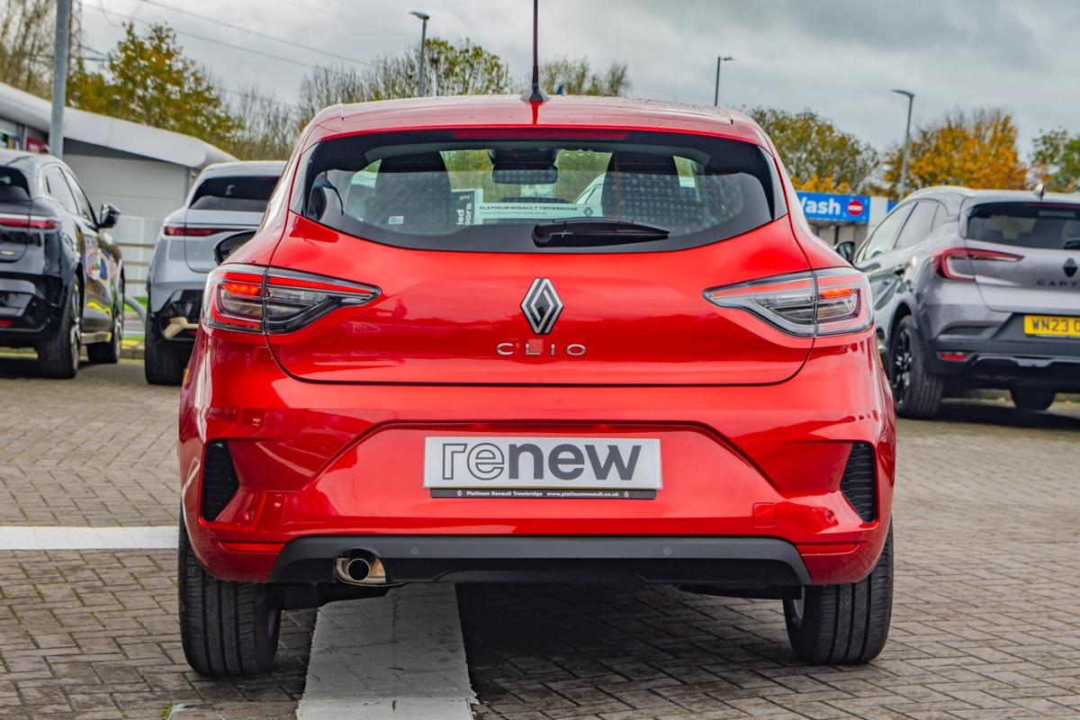 Used Renault Clio 2025 for sale - 76679447: Photo 4