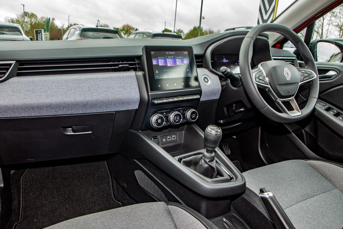 Used Renault Clio 2025 for sale - 76679447: Photo 9