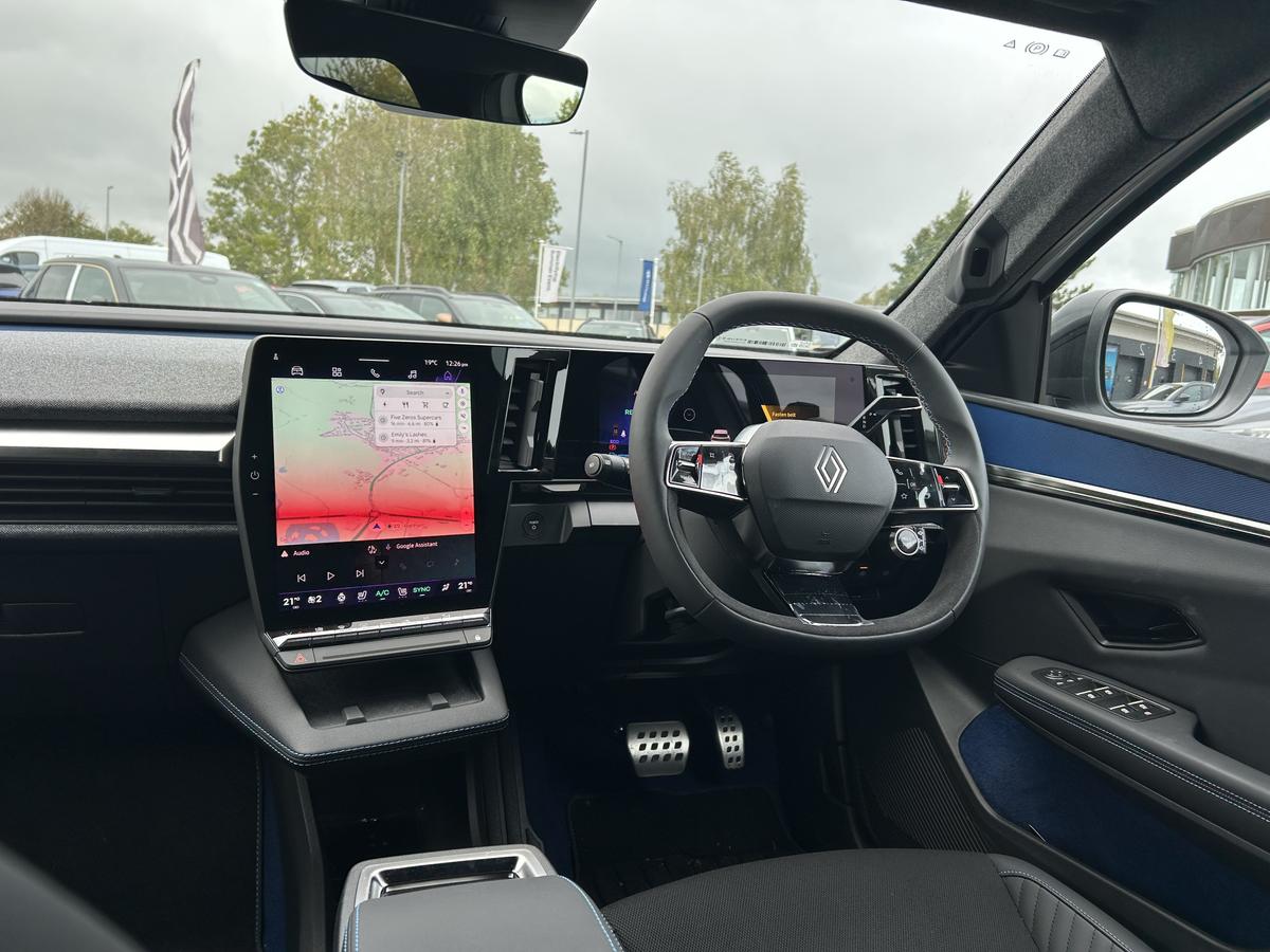 Used Renault Scenic E-Tech 2025 for sale - 76679409: Photo 8