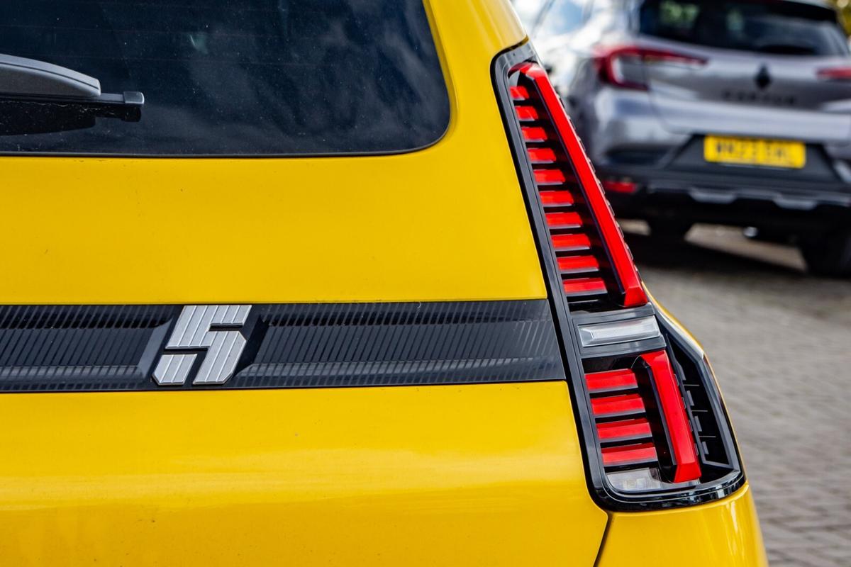 Used Renault 5 2025 for sale - 76679015: Photo 7