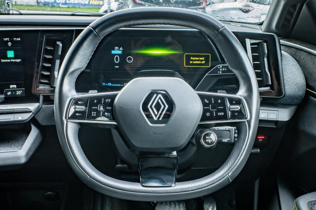 Used Renault Megane E Tech 2023 for sale - 76676692: Photo 11