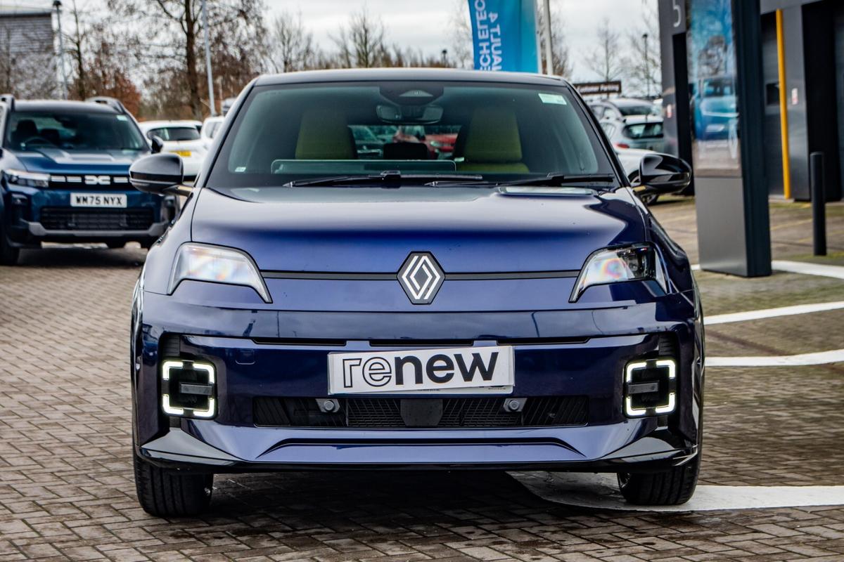 Used Renault 5 2026 for sale - 77542052: Photo 2