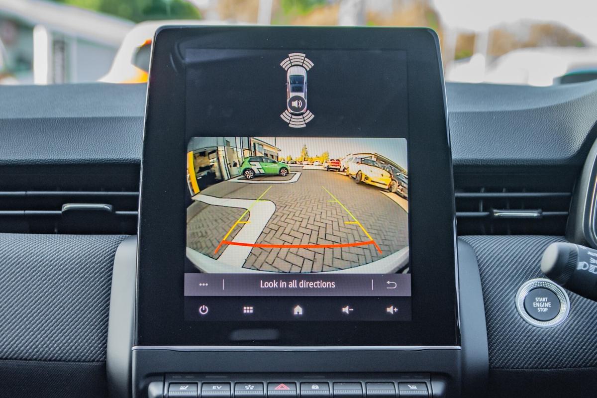 Used Renault Clio 2025 for sale - 76679696: Photo 21