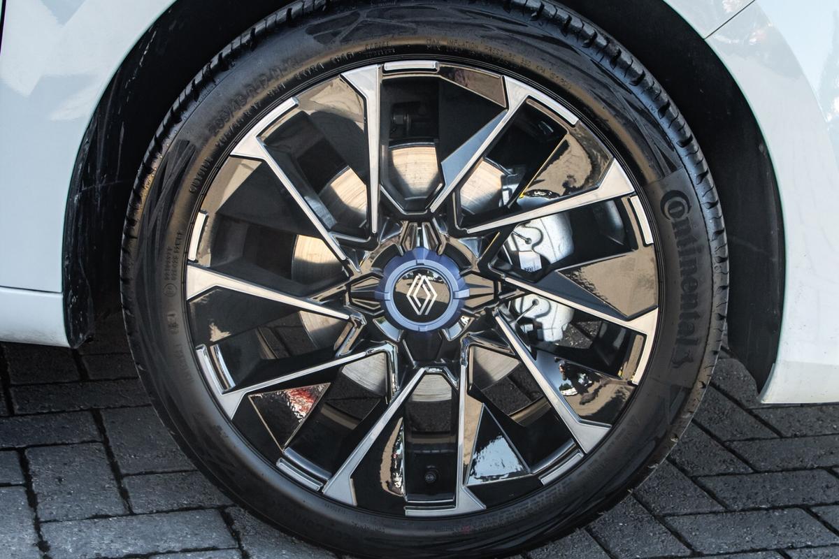 Used Renault Clio 2025 for sale - 76679696: Photo 8