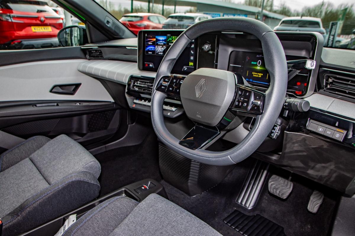 Used Renault 5 2025 for sale - 77542048: Photo 10