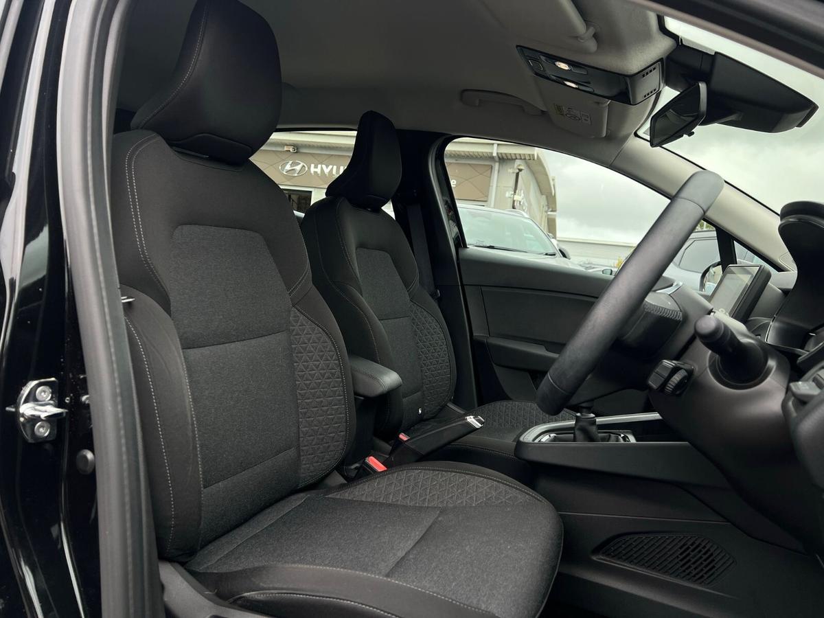 Used Renault Clio 2022 for sale - 76674653: Photo 11