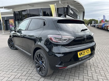 Used Renault Clio 2025 for sale - 76679873: Photo