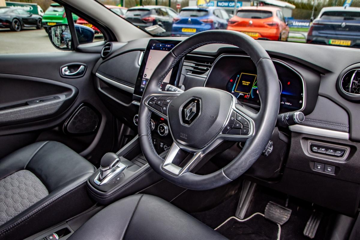 Used Renault Zoe 2022 for sale - 77542143: Photo 13