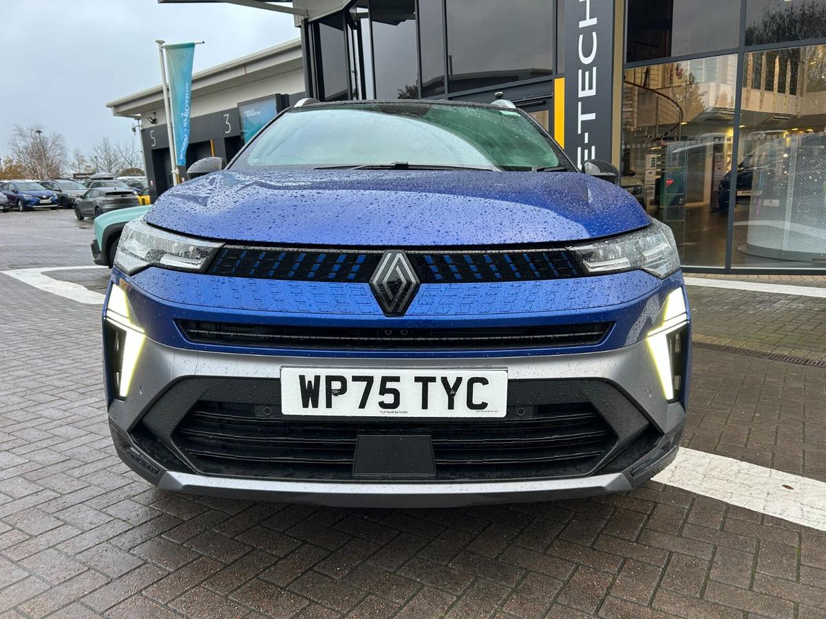 Used Renault Captur 2025 for sale - 76692543: Photo 2