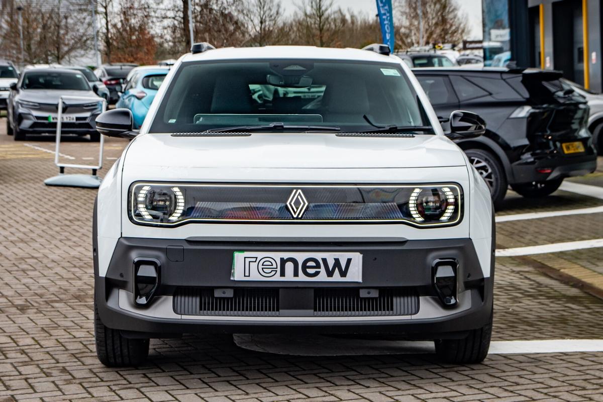 Used Renault 4 2026 for sale - 77427955: Photo 2