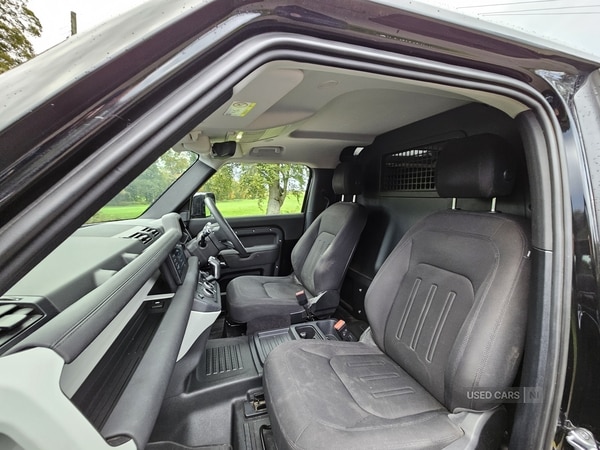 Used Land Rover Defender 2021 for sale - 76201930: Photo 10