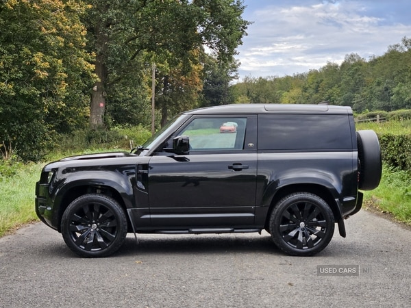 Used Land Rover Defender 2021 for sale - 76201930: Photo 7