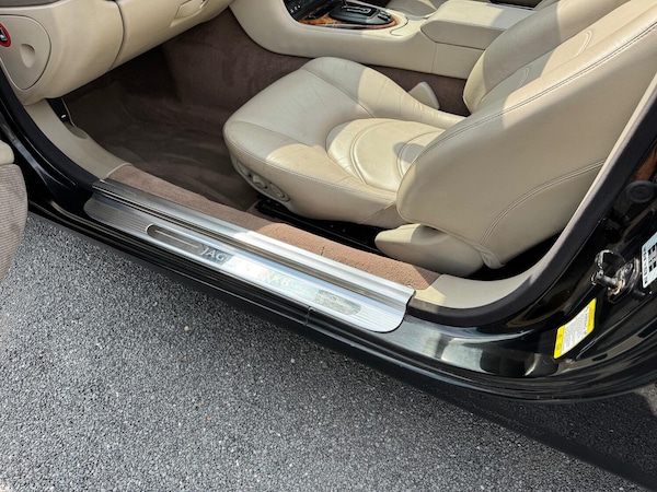 Used Jaguar XK8 2002 for sale - 75237030: Photo 15