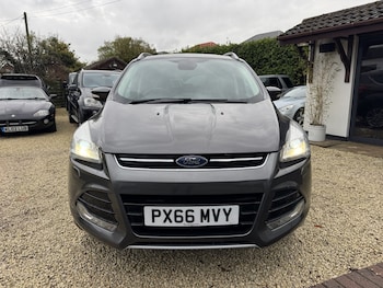 Used Ford Kuga 2016 for sale - 77154376: Photo