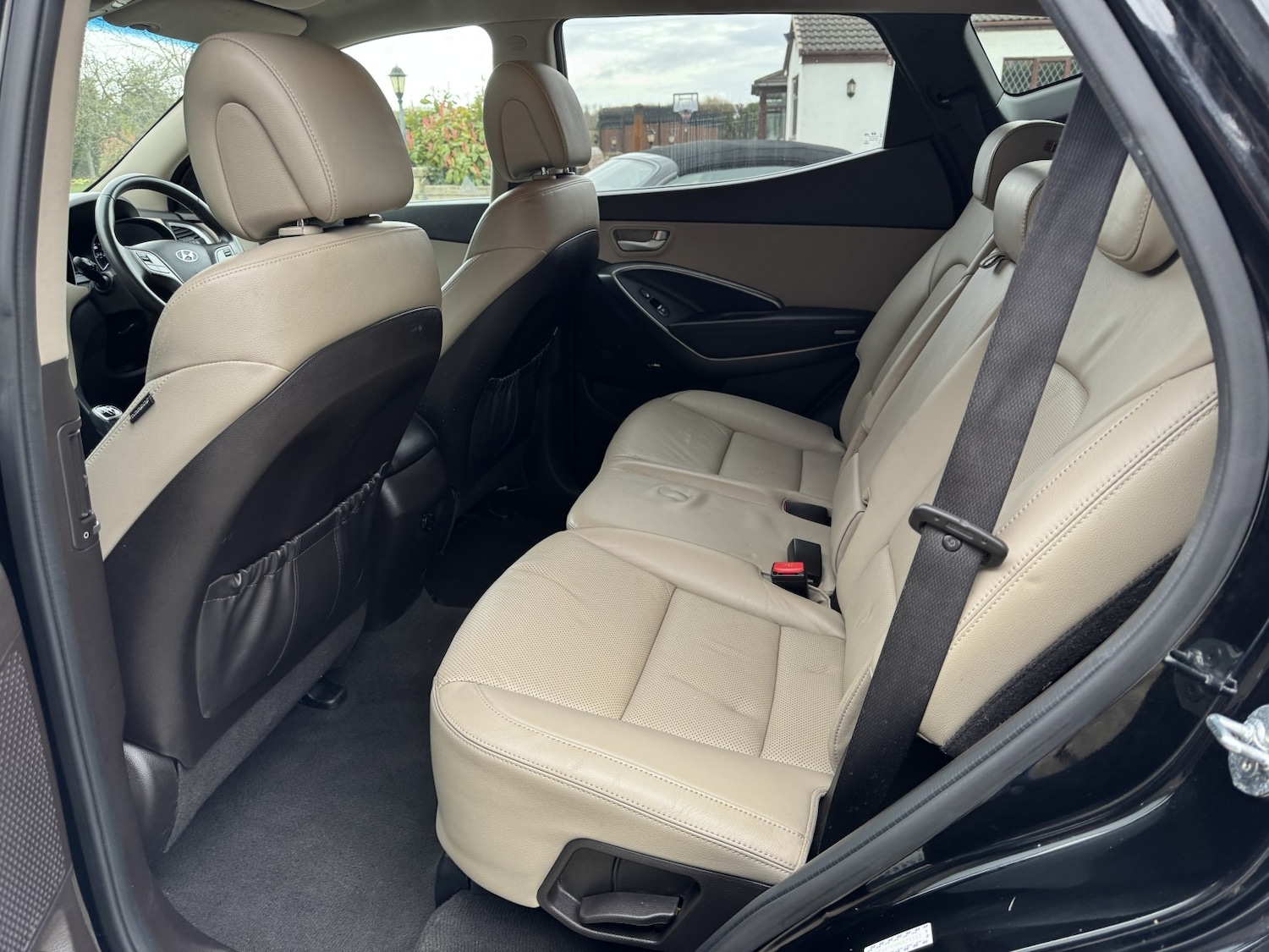 Used Hyundai Santa Fe 2016 for sale - 77844894: Photo 11