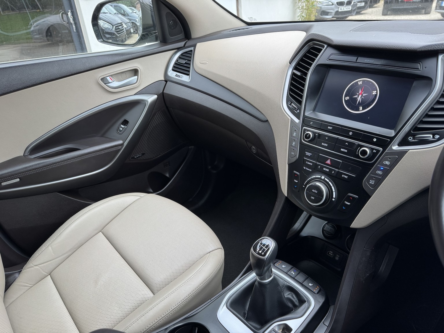 Used Hyundai Santa Fe 2016 for sale - 77844894: Photo 21