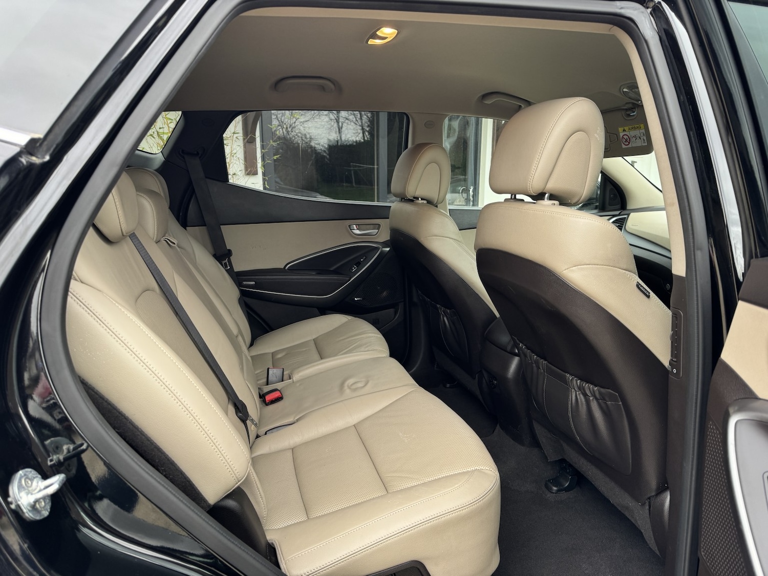 Used Hyundai Santa Fe 2016 for sale - 77844894: Photo 9